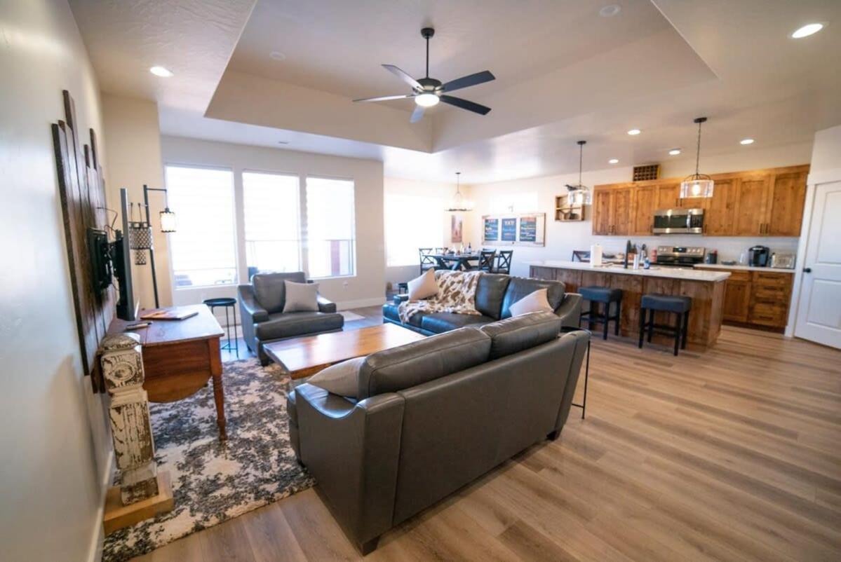 Red Canyon Bunkhouse At Kanab - New West Properties Экстерьер фото