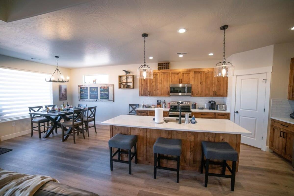 Red Canyon Bunkhouse At Kanab - New West Properties Экстерьер фото