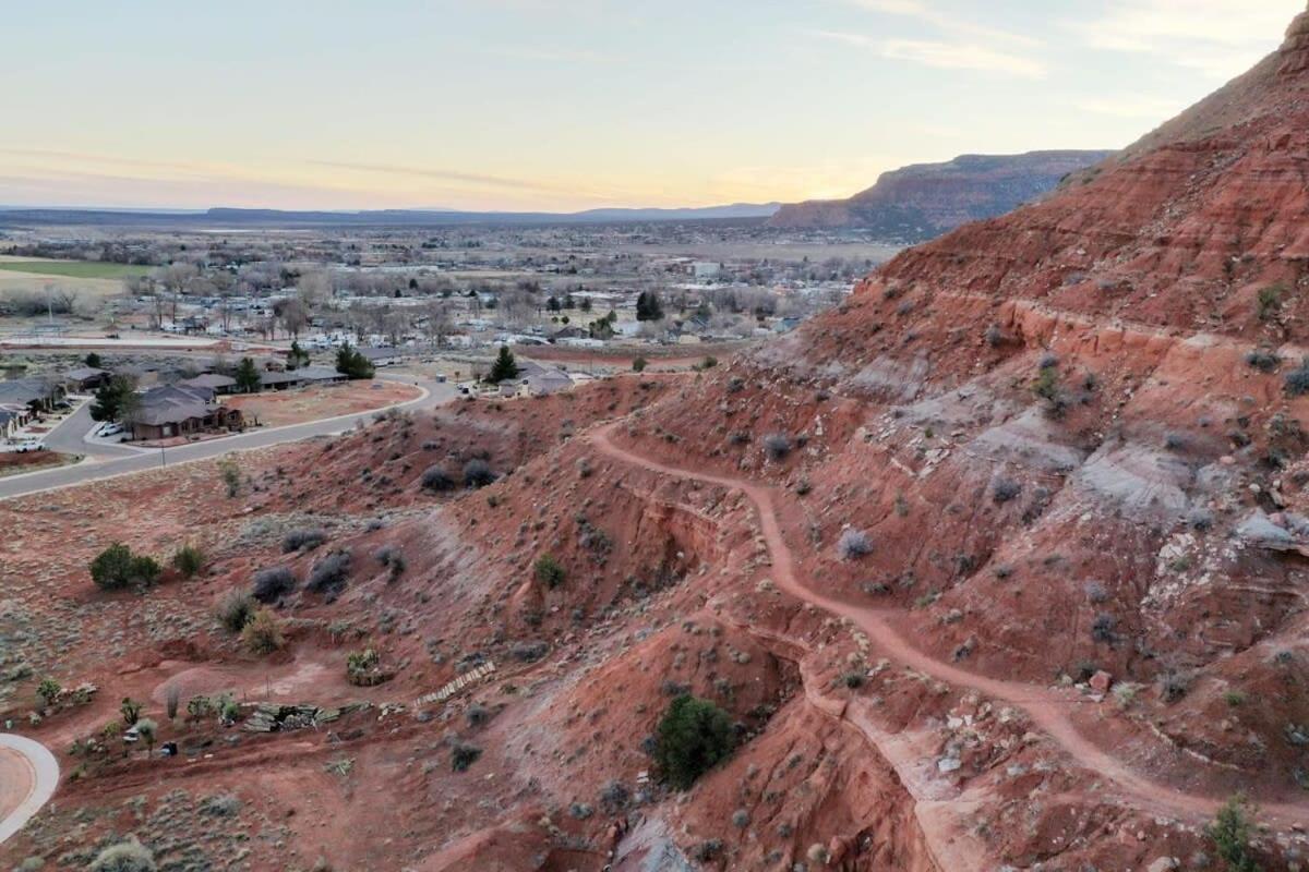 Red Canyon Bunkhouse At Kanab - New West Properties Экстерьер фото